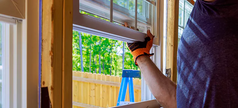 >Bay Window Curtain Rail Track in Meadow Woods, FL